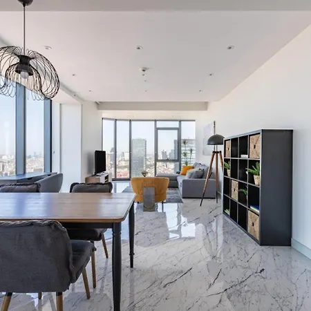 Beautiful Bright Deluxe 1bd Poolviews! #311