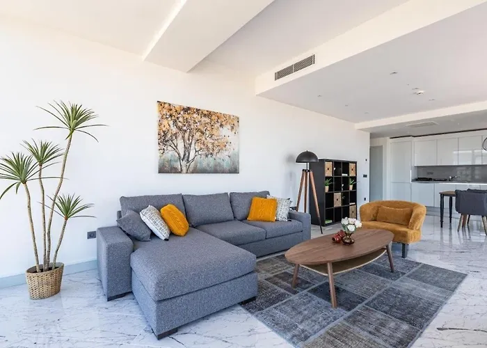 Beautiful Bright Deluxe 1bd Poolviews! #311 * Istanbul