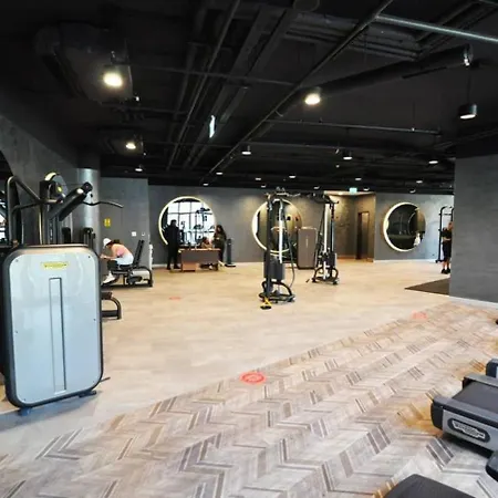 Апартаменты Beautiful Bright Deluxe 1bd Poolviews! #311 *