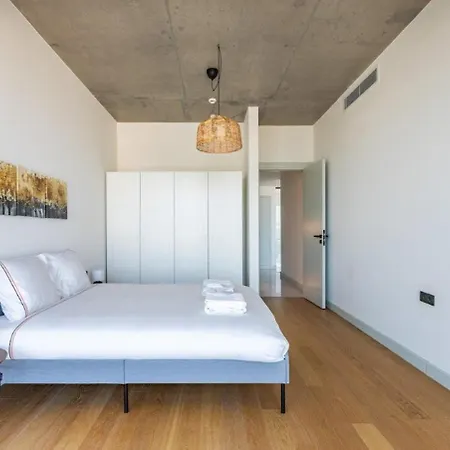 דירה Beautiful Bright Deluxe 1bd Poolviews! #311 איסטמבול