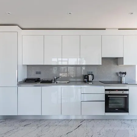 דירה Beautiful Bright Deluxe 1bd Poolviews! #311 איסטמבול
