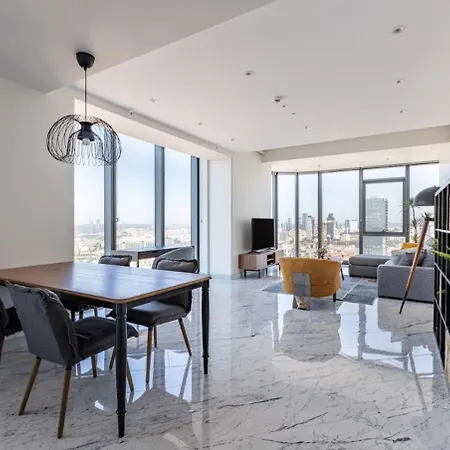 Beautiful Bright Deluxe 1bd Poolviews! #311 * איסטמבול